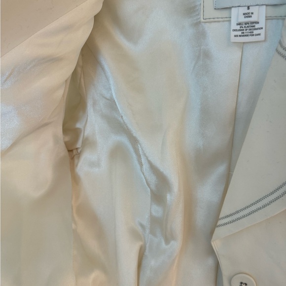EUC White House Black Market Ivory Trench size Small - Picture 3 of 6